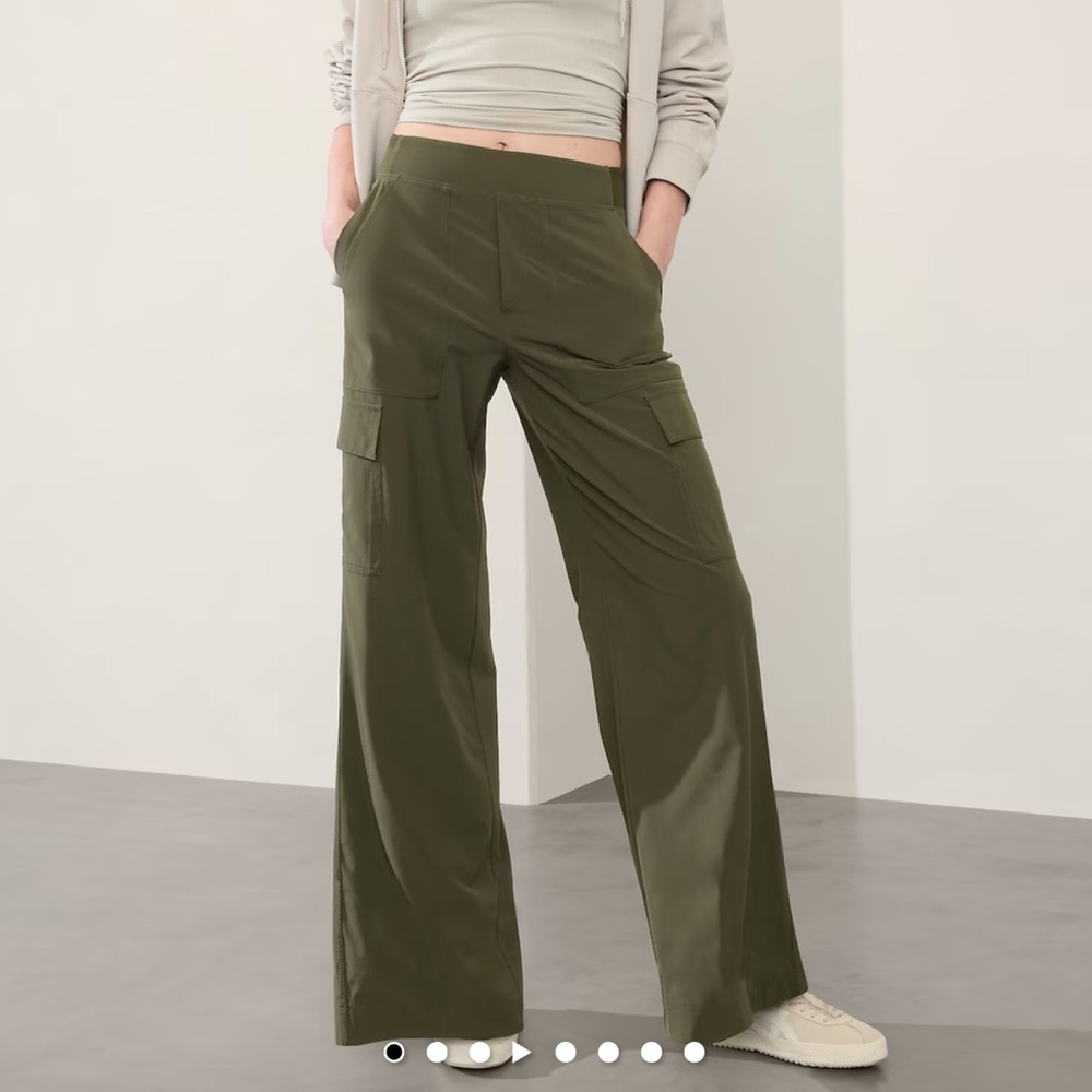 Athleta Brooklyn Heights High Rise Cargo Pant Olive NWT Sz 12